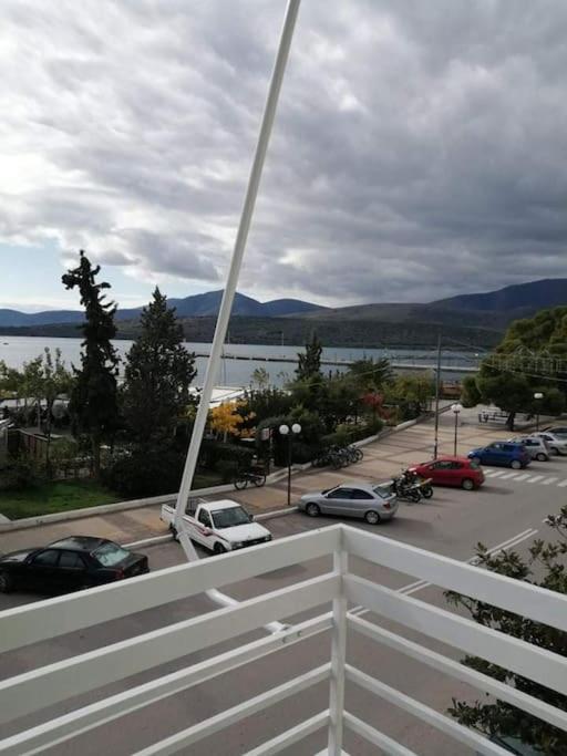 Lovely Sea Front Apartment Itea Dış mekan fotoğraf